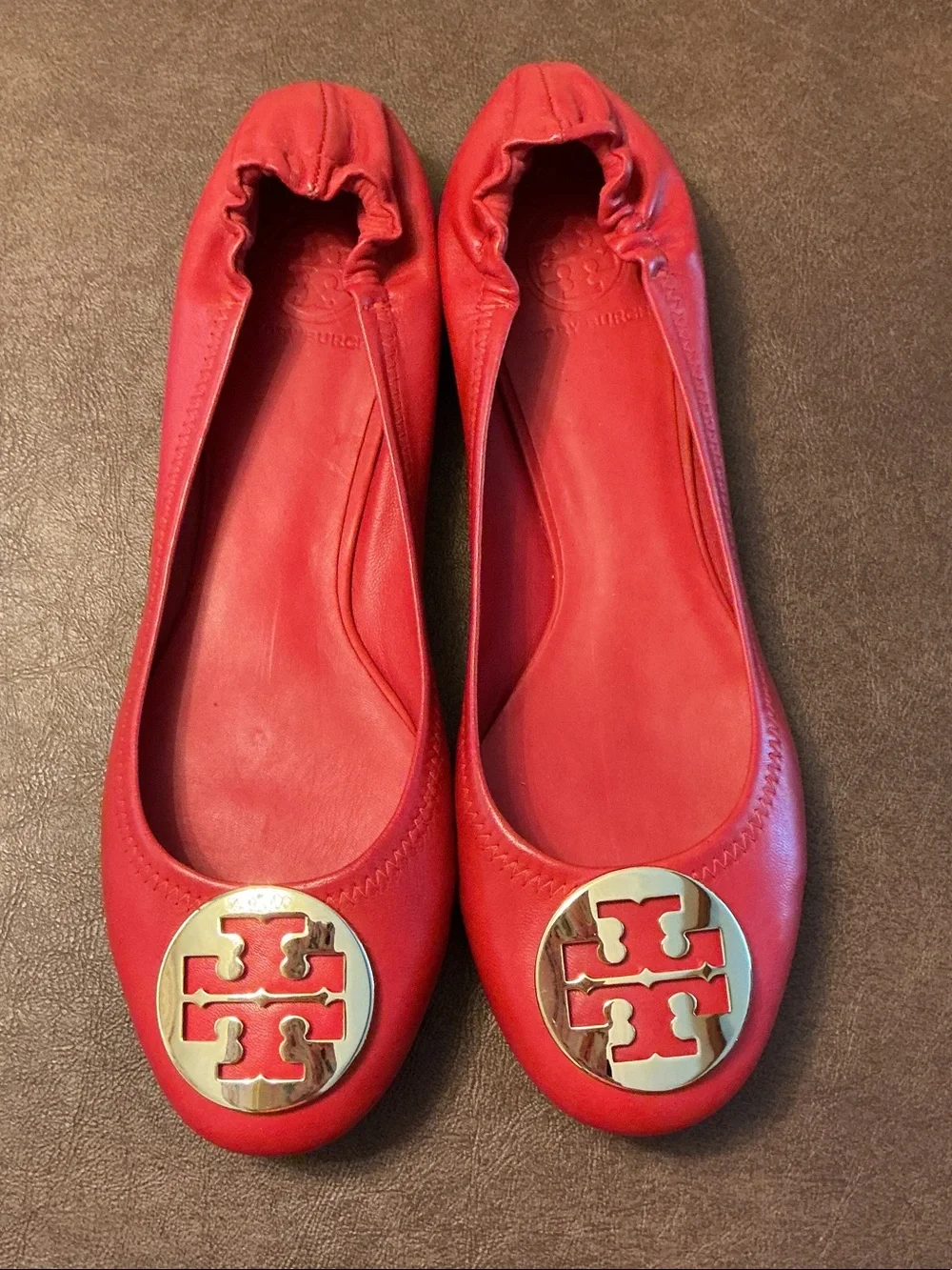 NWOB Tory Burch Red Leather Ballet Flats & Gold Logo Accent Sz 11 Women’s shoes